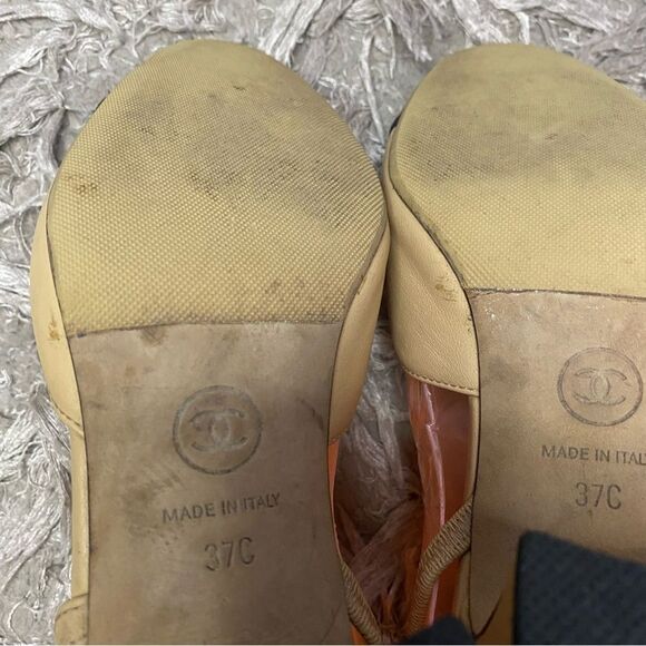 CHANEL Classic Slingback - Black Gold Leather Heels - 37 - Picture 10 of 12